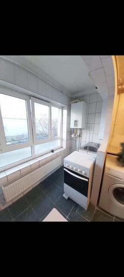 Apartament cu 2 camere decomandat în Între Lacuri