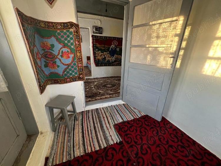 Casă cu 3 camere cu Teren 1400 Mp în Vâlcele