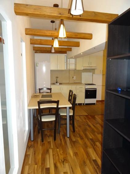 Apartament cu 2 camere semidecomandat în P-ța Unirii