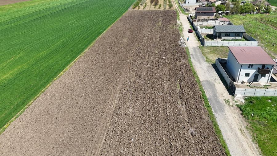 Teren Construcții intravilan de 374 mp, în Postăvari