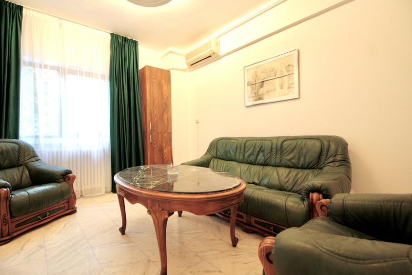 Apartament cu 2 camere circular, mobilat în Calea Victoriei