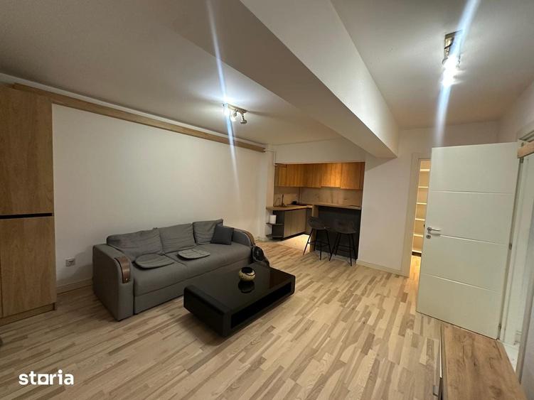 Apartament cu 2 camere, mobilat în Metalurgie