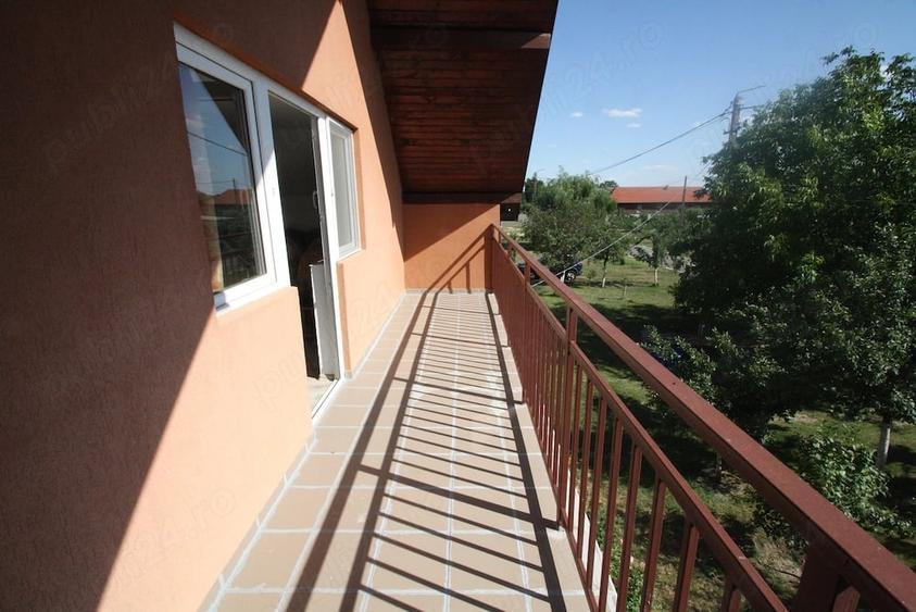 Casă cu 7 camere cu Teren 1473 Mp în Biled