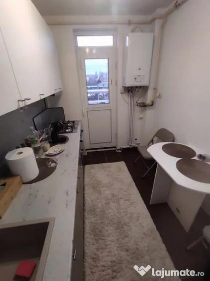 Apartament cu 2 camere decomandat, mobilat în Ultracentral