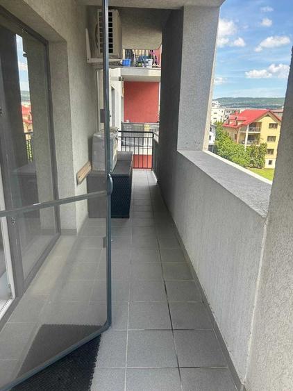 Apartament cu 2 camere semidecomandat în Semicentral