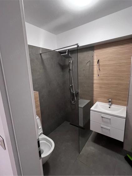 Apartament cu 3 camere decomandat în Galata