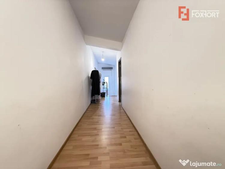 Casă cu 5 camere cu Teren 168 Mp în Săcălaz