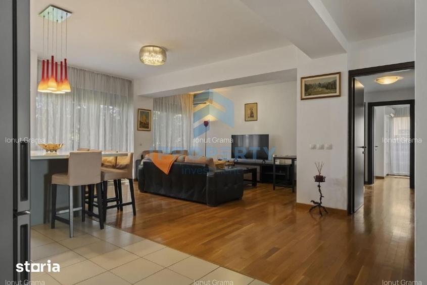 Apartament cu 3 camere semidecomandat în Central