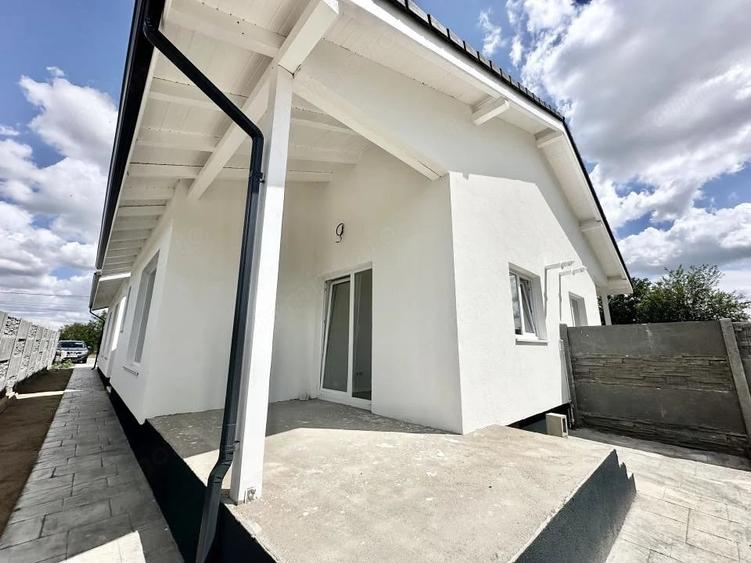 Duplex parter cu 4 camere - teren 415 mp - Albina - 1