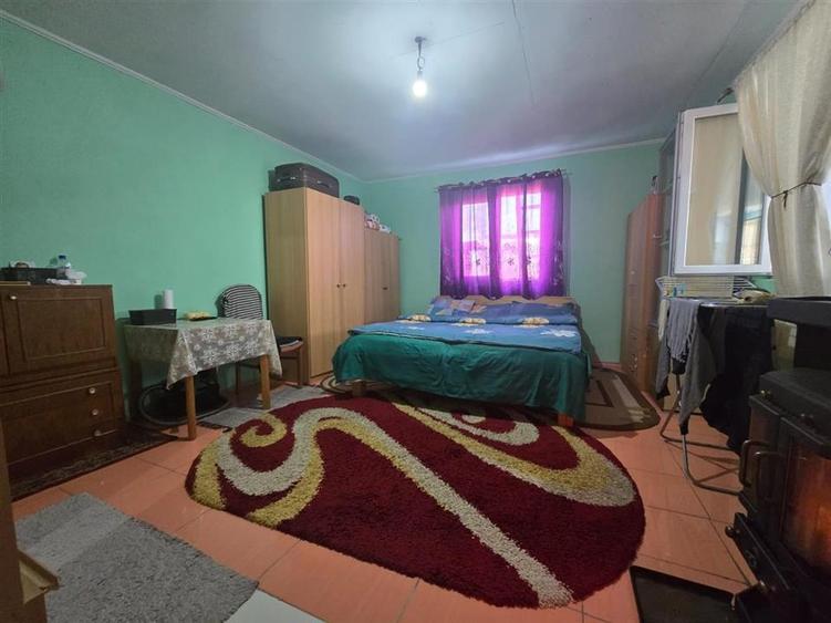 Casă individuală cu 2 camere cu Teren 2489 Mp în Homorog