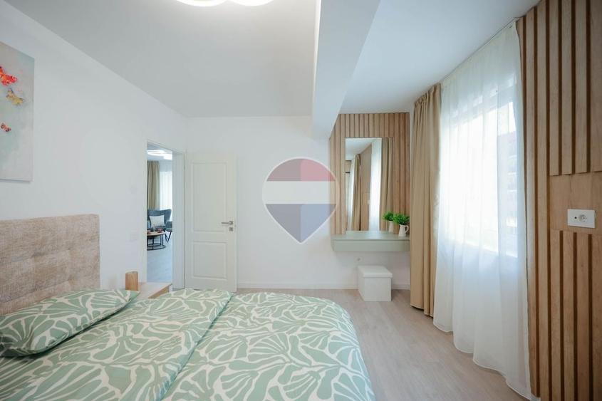 Apartament cu 3 camere semidecomandat, mobilat în Iosia