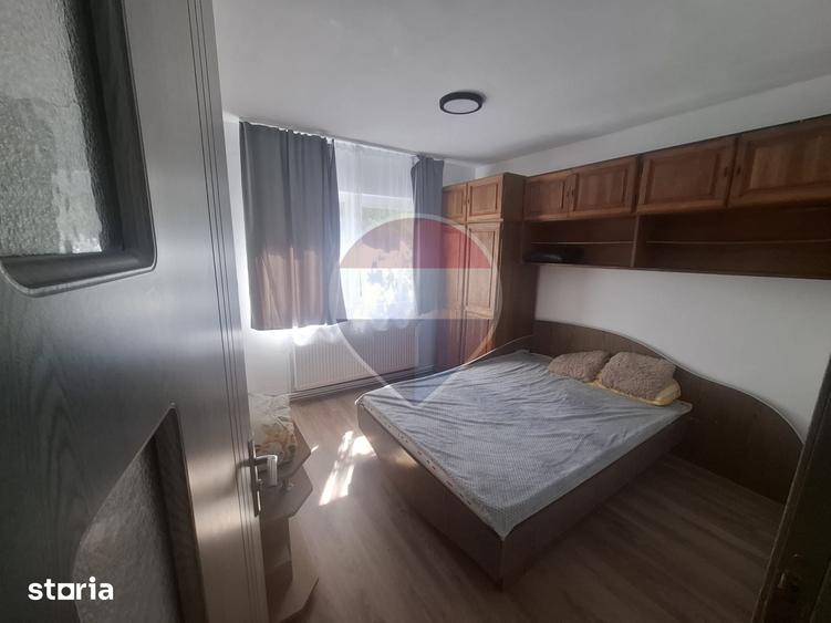 Apartament cu 3 camere, mobilat în Central