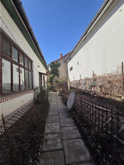 Casă cu 4 camere cu Teren 328 Mp în Ultracentral