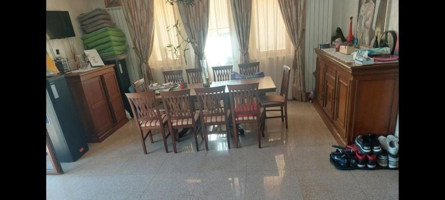 Casă cu 4 camere în Berceni