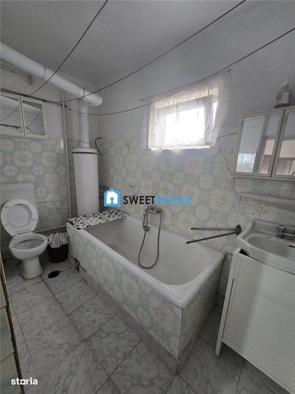 Casă cu 3 camere cu Teren 600 Mp în Central