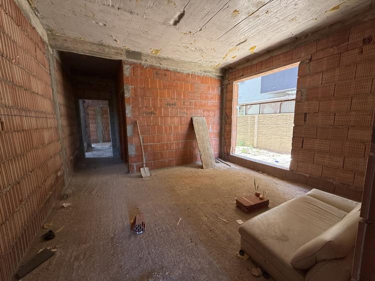 Apartament cu 3 camere în Giroc