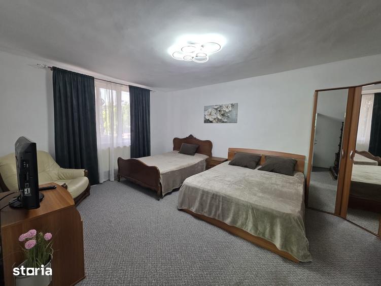 Casă cu 9 camere cu Teren 1000 Mp în Tăuții-Măgherăuș