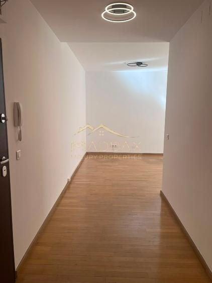 Apartament cu 2 camere decomandat în Parcul Carol
