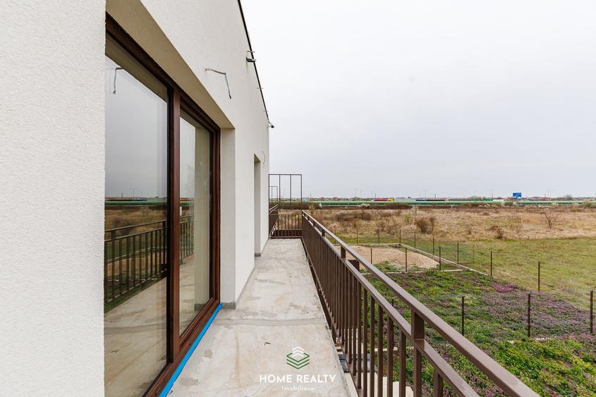Duplex cu 5 camere cu Canalizare în Plopi