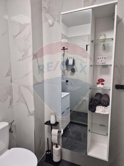 Apartament cu 2 camere decomandat în Fundeni