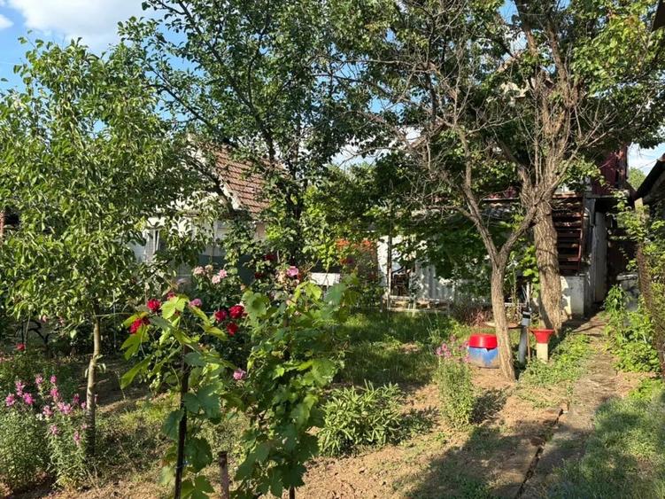Casă cu 2 camere în Călugăreni