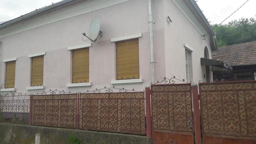 Casă cu 3 camere în Ciugud