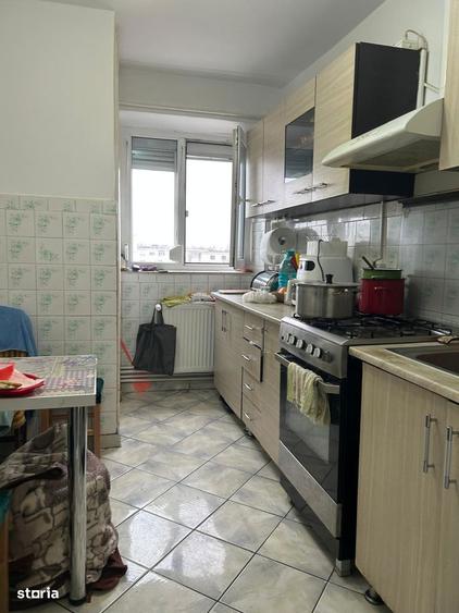 Apartament cu 3 camere decomandat în Siderurgiștilor