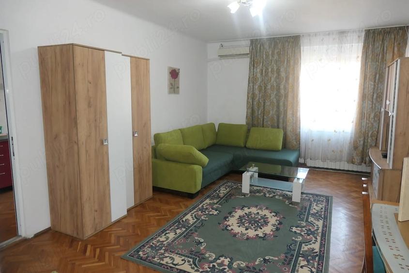 Apartament cu 2 camere decomandat în P-ța Spitalului