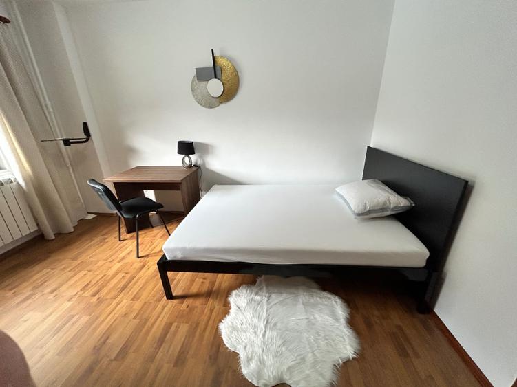 Inchiriez apartament cu 2 camere decomandat str Magheru etaj 1 - 3
