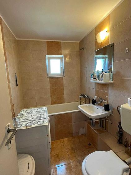 PF INCHIRIEZ Apartament camere Intre lacuri - 4