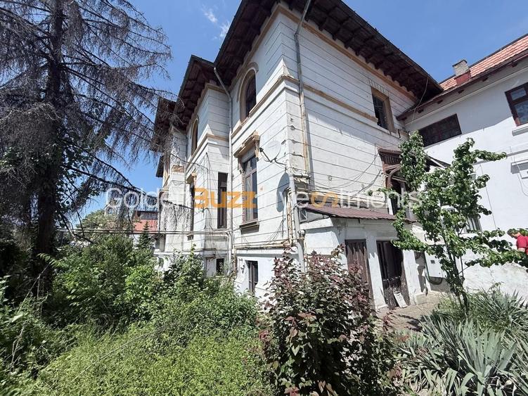 Casă individuală cu 21 camere cu Canalizare în Dorobanți