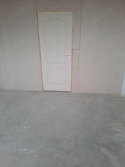 Spațiu comercial, de 12 mp, în Central