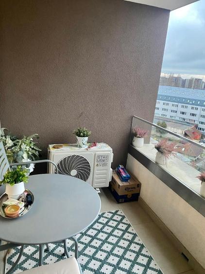 Apartament cu 3 camere decomandat, mobilat în Aradului
