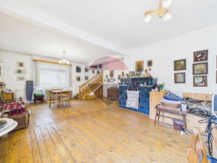 Casă individuală cu 5 camere cu Teren 3200 Mp în Chiajna