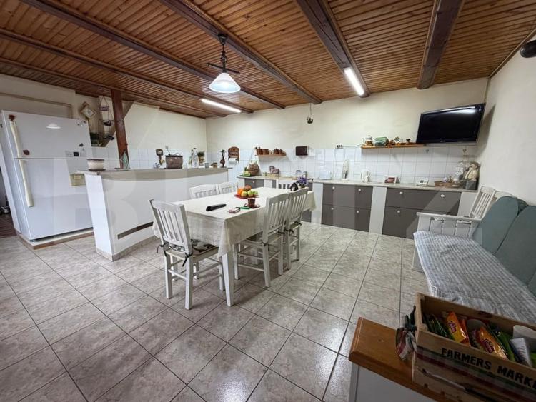 Casă individuală cu 5 camere cu Canalizare în Bod