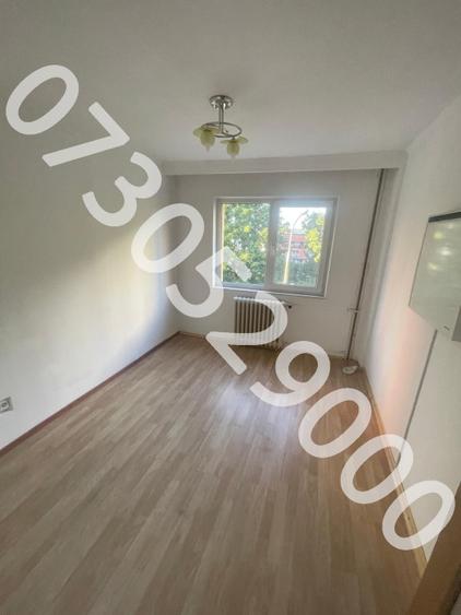 Apartament cu 3 camere semidecomandat, mobilat în Găvana