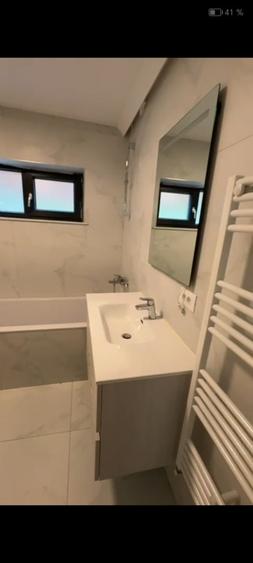 Duplex cu 3 camere cu Canalizare în Florești