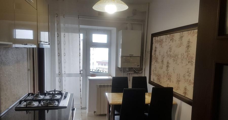 Apartament cu 3 camere decomandat, mobilat în Libertății