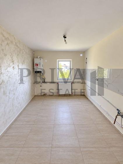 Apartament cu 3 camere decomandat în Bucovina