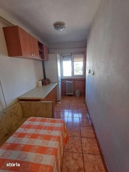Garsonieră decomandată în Gării