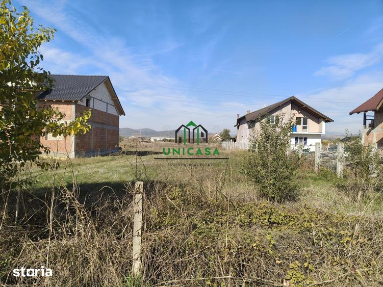 Teren de 2407 mp, în Central