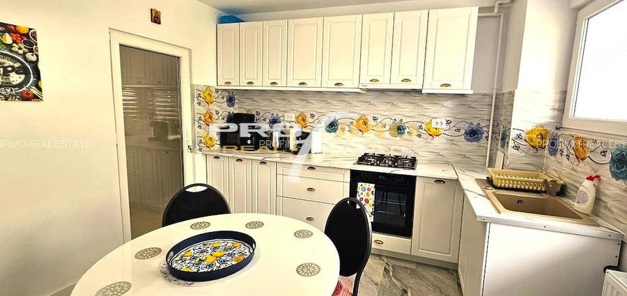 Apartament cu 3 camere în Ultracentral