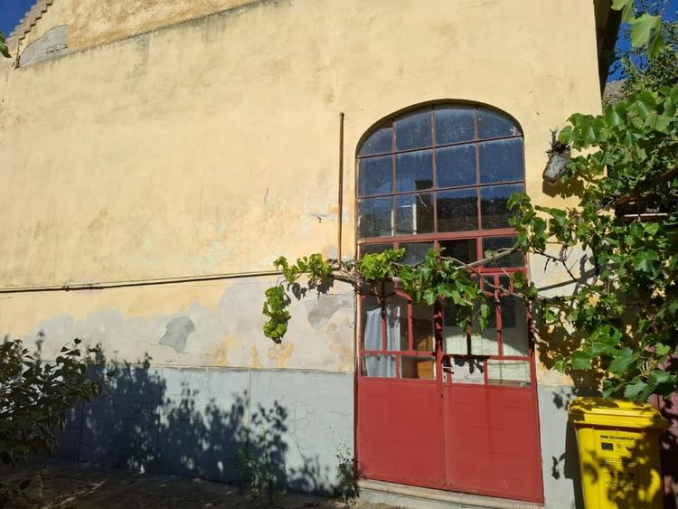 Casă individuală cu 4 camere cu Canalizare în Nădlac