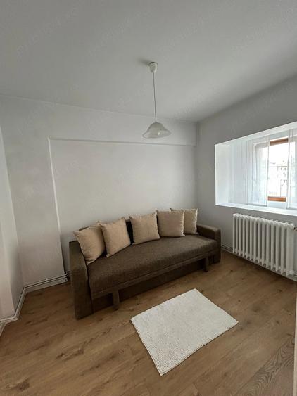 Apartament cu 4 camere decomandat în Păcurari