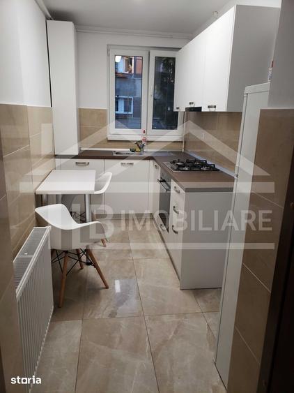Apartament cu 3 camere decomandat în Libertății
