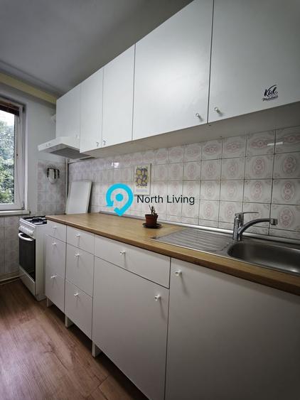 Apartament cu 3 camere semidecomandat în Pajura