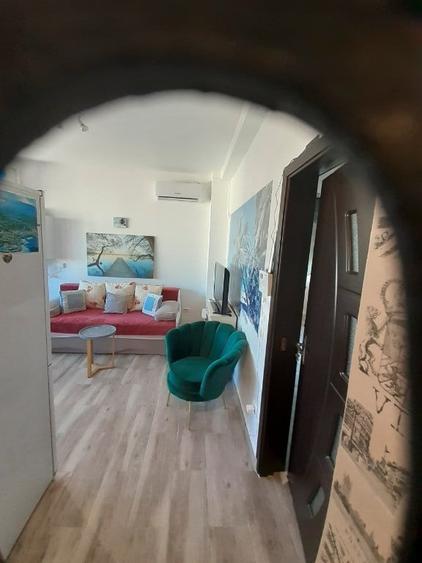 Apartament cu 2 camere semidecomandat în Universitate