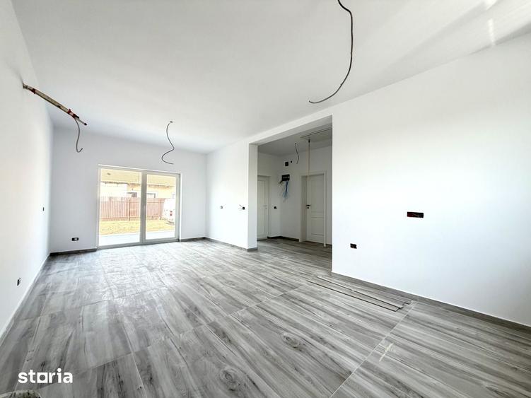 Casă cu 3 camere cu Teren 290 Mp în Sânandrei