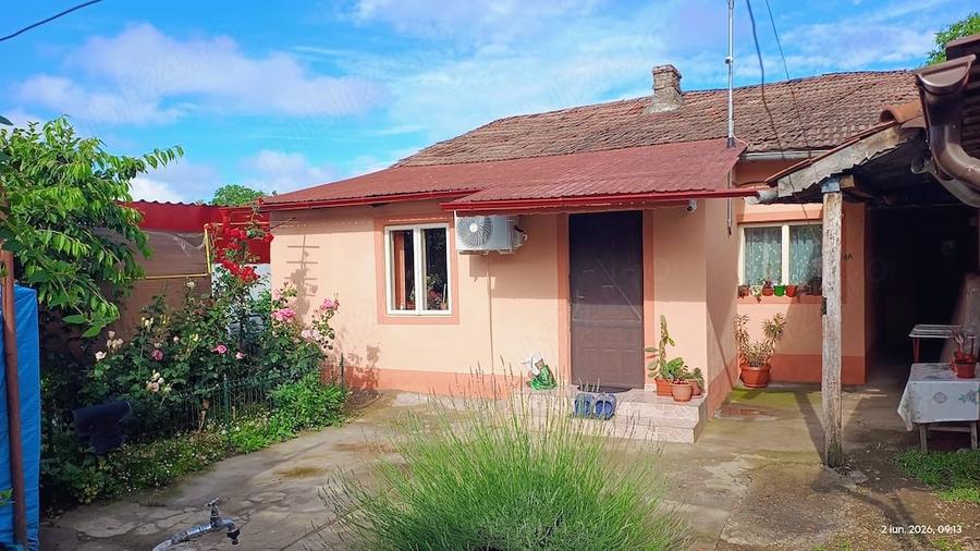 Casă cu 2 camere cu Teren 170 Mp în Central
