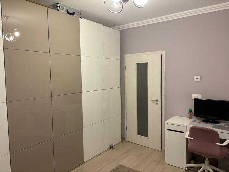 Apartament cu 2 camere semidecomandat, mobilat în Dumbrăvița